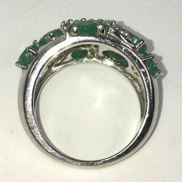 Emerald and Sterling Silver Ring Size 6 - Picture 9 of 12